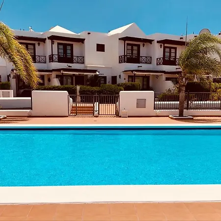 Lovely Casa Felicidad, Swimming Pool, Wifi X Private Garden Casa vacanze