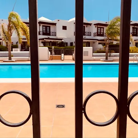 Lovely Casa Felicidad, Swimming Pool, Wifi X Private Garden
