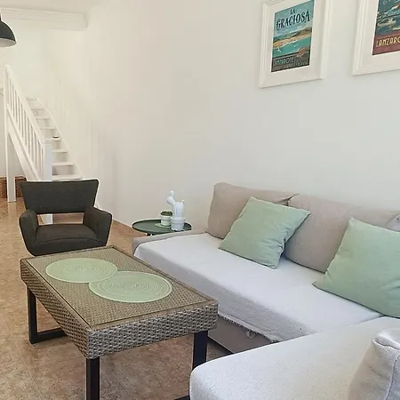 Holiday home Lovely Casa Felicidad, Swimming Pool, Wifi X Private Garden *