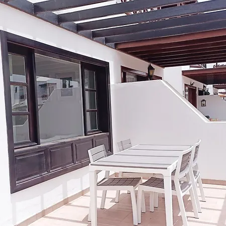 Lovely Casa Felicidad, Swimming Pool, Wifi X Private Garden Playa Blanca (Lanzarote)