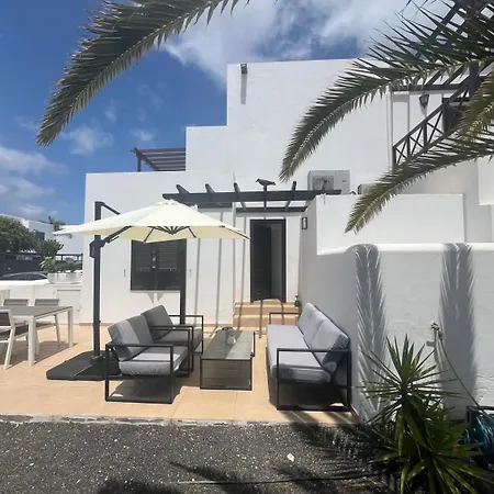 Сasa de vacaciones Lovely Casa Felicidad, Swimming Pool, Wifi X Private Garden Playa Blanca (Lanzarote)